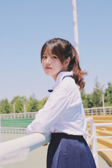 新任女教师