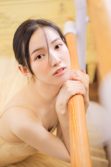 纲手对鸣人的惩罚全彩无删减